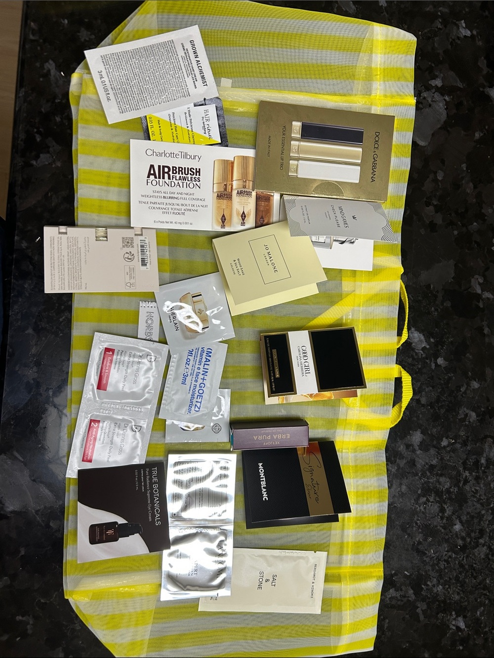 Beauty samples with bag